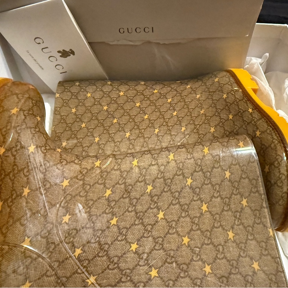 Gucci Star Patterned Boots